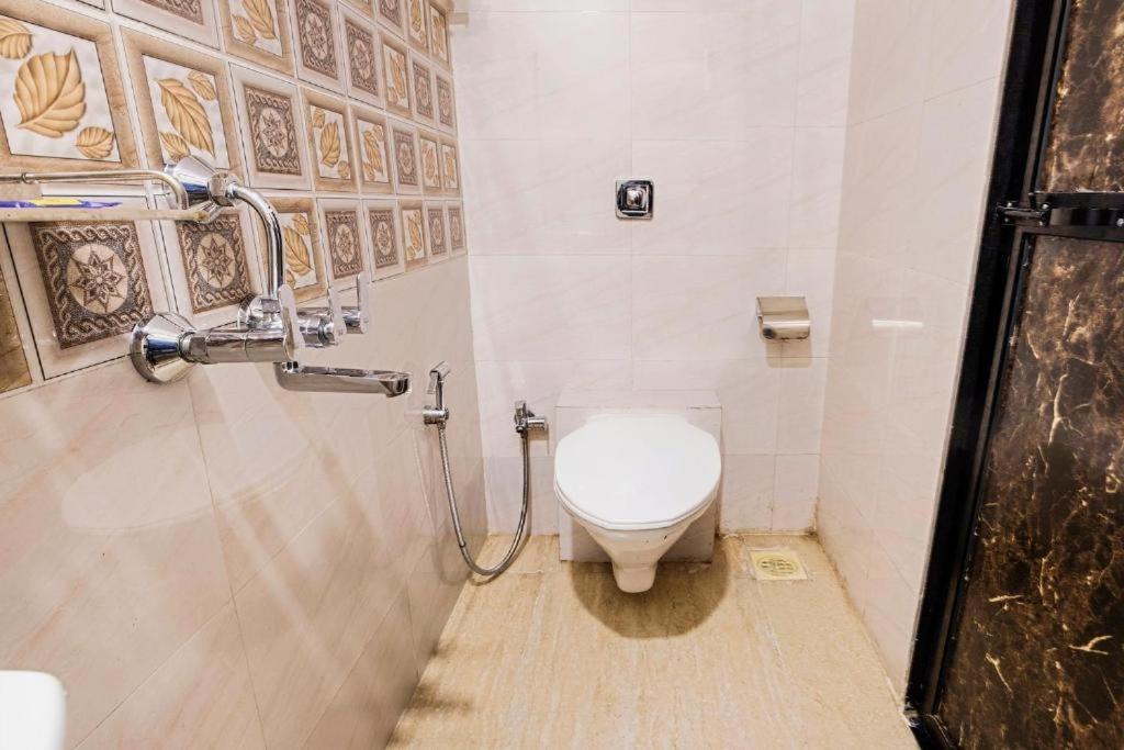 Hotel Embassy Grand Near Us Embassy Bkc Βομβάη Εξωτερικό φωτογραφία