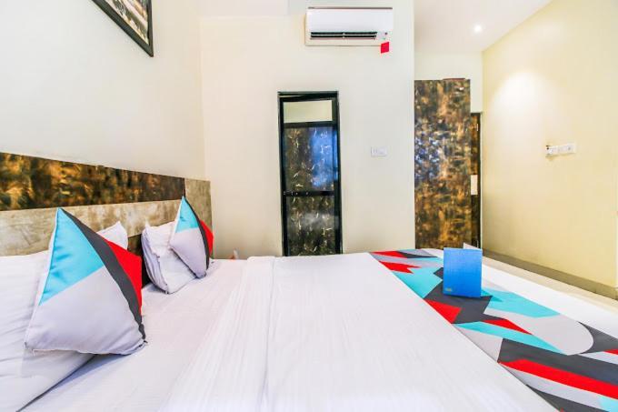 Hotel Embassy Grand Near Us Embassy Bkc Βομβάη Εξωτερικό φωτογραφία